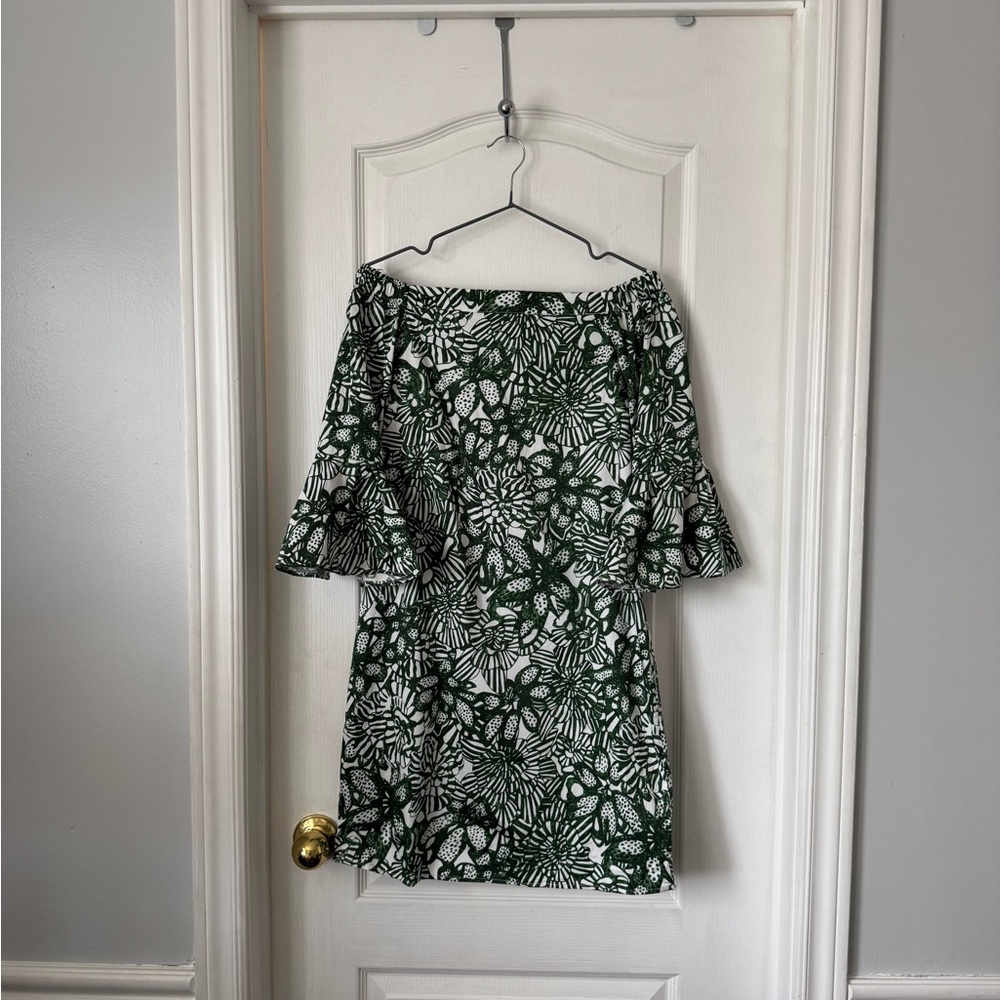 Chic Off-Shoulder Green Leaf Print Mini Dress